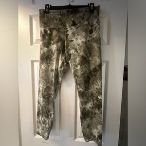 Lululemon leggings size 12